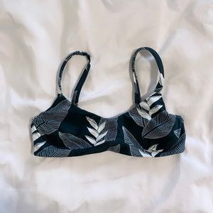 SOLD benoa kaiwi top